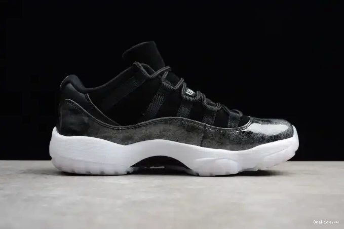 One Kick Low Retro 